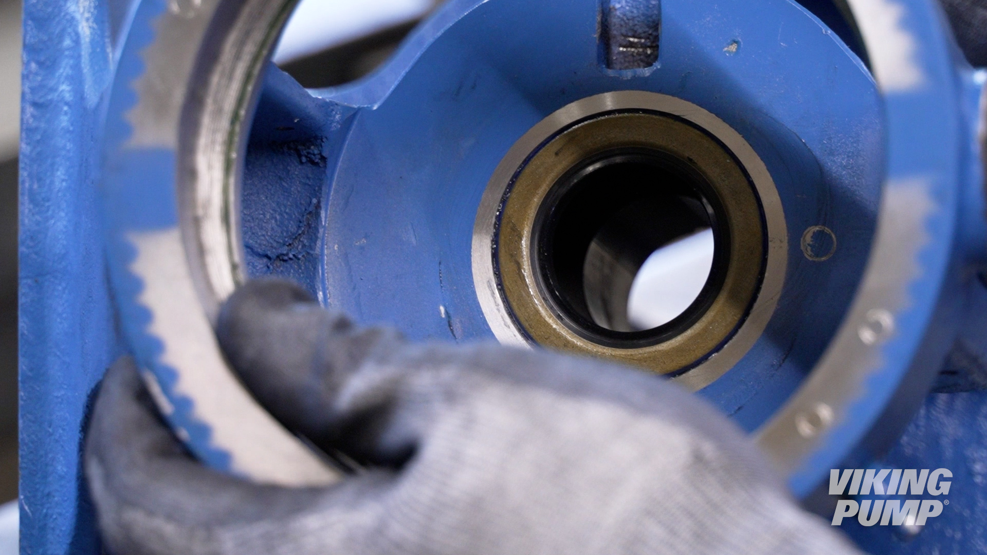 Image of installed bracket lip seal into an internal gear pump