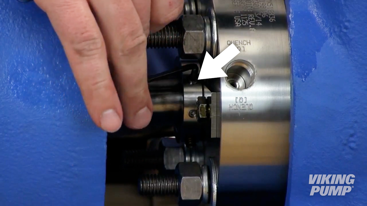 Once end clearance is set, tighten the set screws on the cartridge seal drive collar