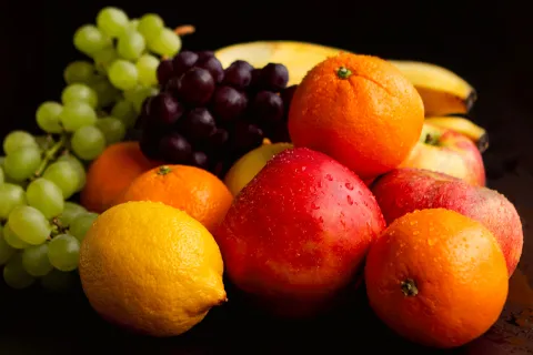 Pile of assorted fruits